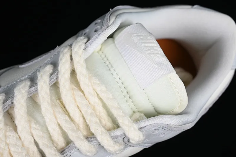 All categories Nk SB Dunk series Nk SB Dunk Low low-top sneakers J version Nk Dunk Low "Needlework" embossed gray SB low-top sports and leisure sneakers FJ4553-133